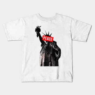 Statue of Liberty // PEACE design Kids T-Shirt